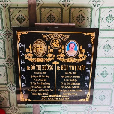 BIA ĐÁ HOA CƯƠNG