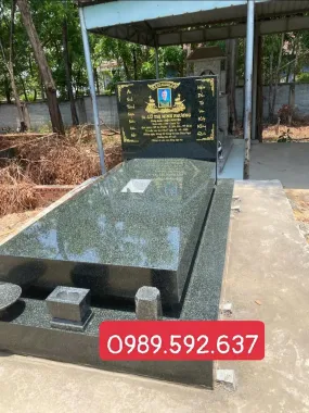 Mộ đá nguyên khối