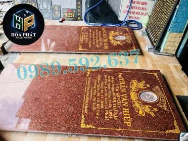 Bia đá đỏ khổ lớn
