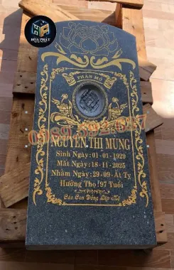 Mẫu bia đá xanh nguyên khối 1