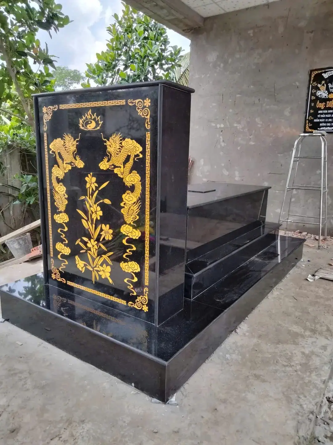 Cơ Sở Bia Mộ- Đá Hoa Cương HÒA PHÁT